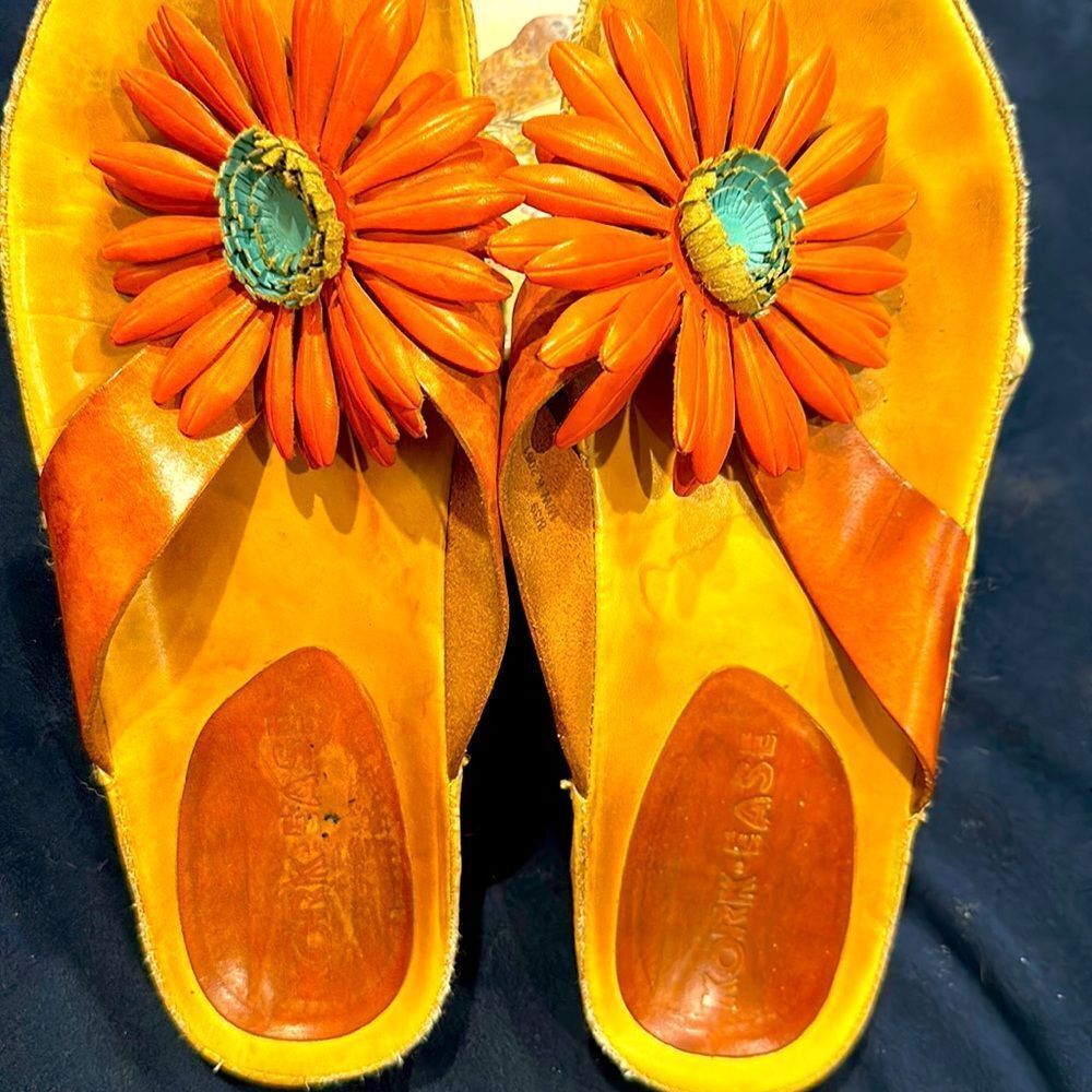 EUC-KORK-EASE SANDALS